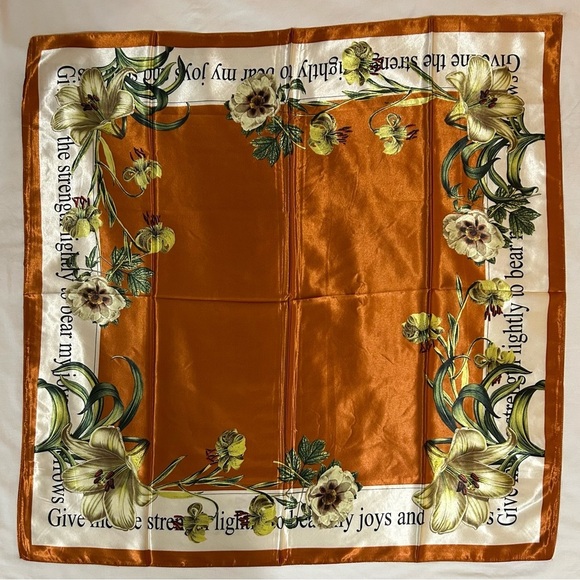 2229- Women's Scarf Orange Cream And Green Colors NWT - Picture 1 of 8